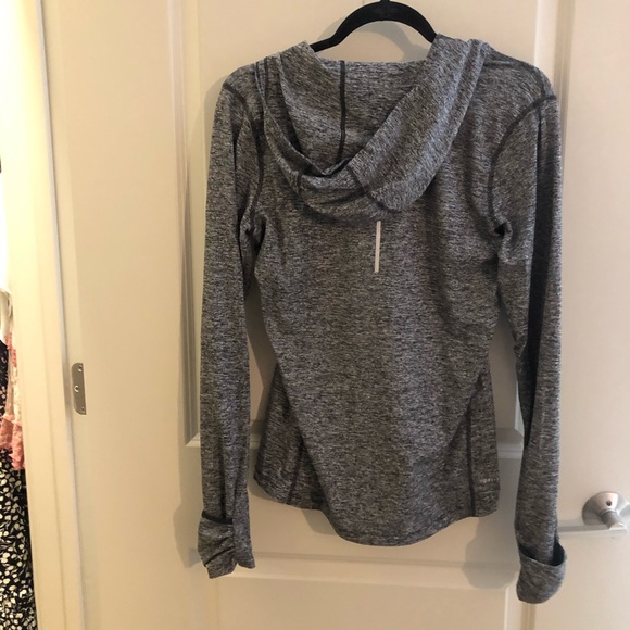 Nike Dri-Fit top - Picture 3 of 4